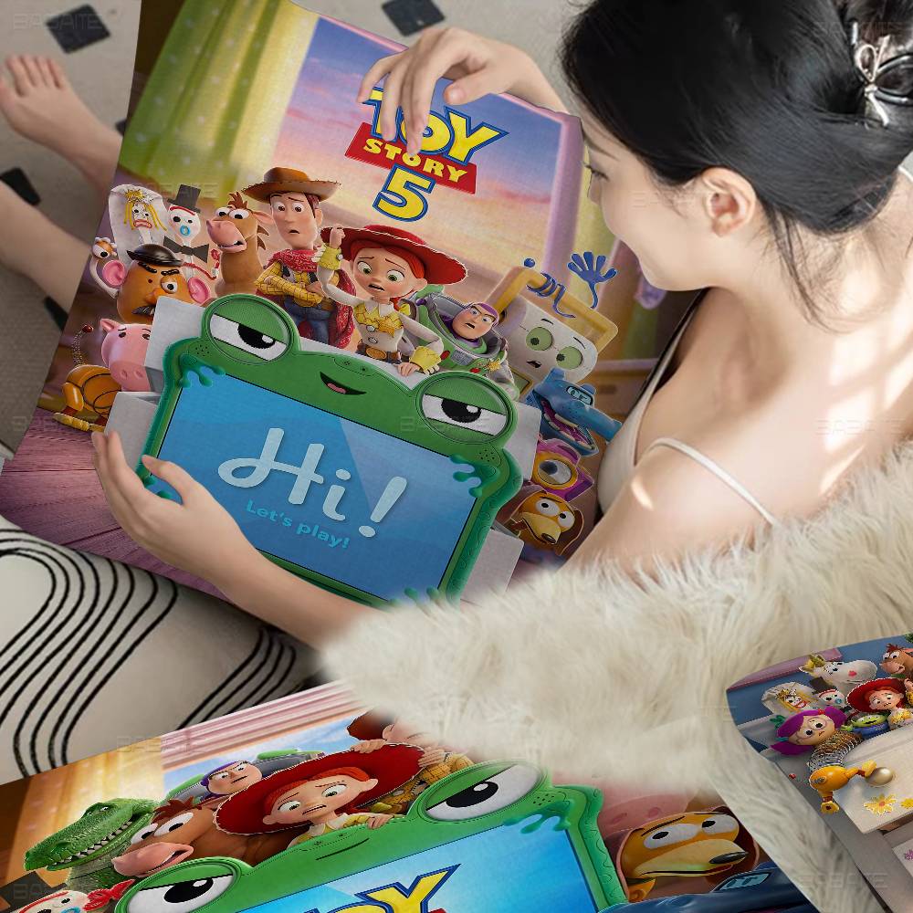 Home.Textiles Cushion - Sarung Bantal Kartun Movie T-toyS-story 5,